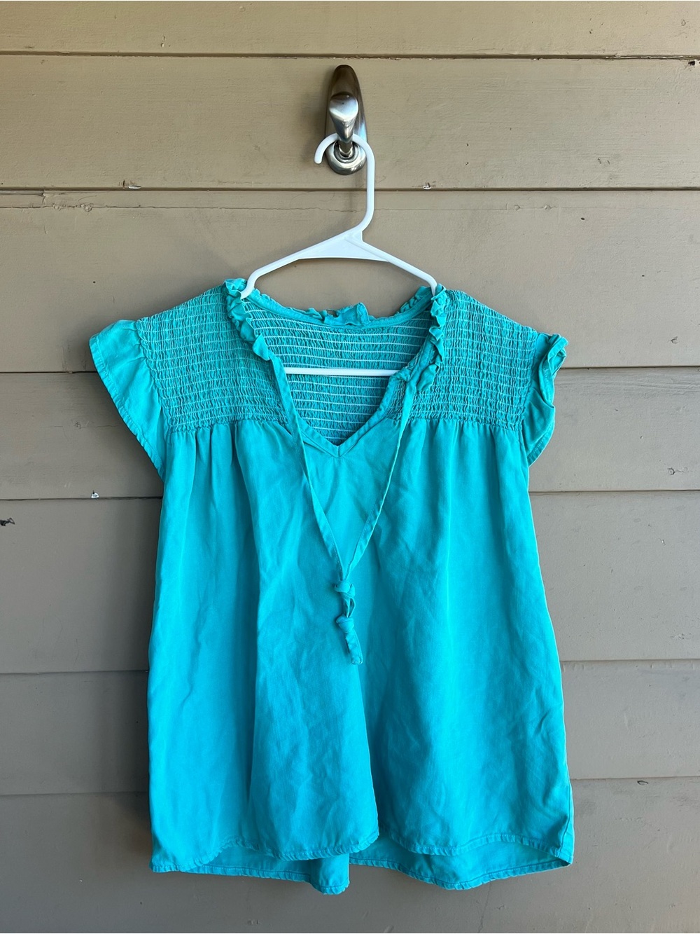 For The Republic Green Flutter Sleeve Top Size S